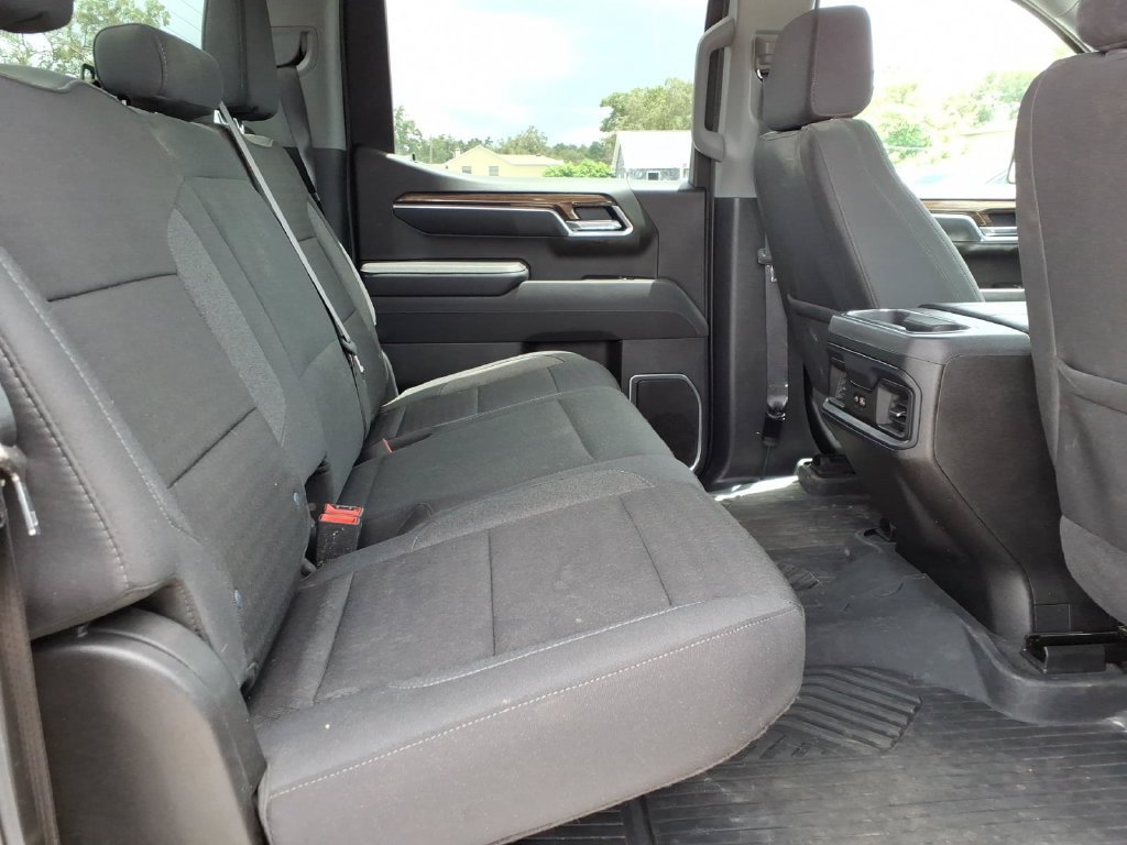 Used 2025 Chevrolet Silverado 1500 RST w/ Dark Appearance Package AWD/4WD image 17