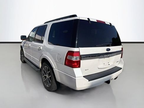 Used 2017 Ford Expedition XLT w/ Equipment Group 202A AWD/4WD image 7