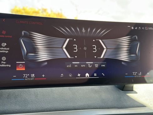 New 2026 BMW iX xDrive60 w/ M Sport Package image 46