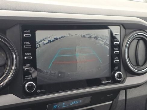 Used 2021 Toyota Tacoma TRD Sport w/ Technology Package image 28