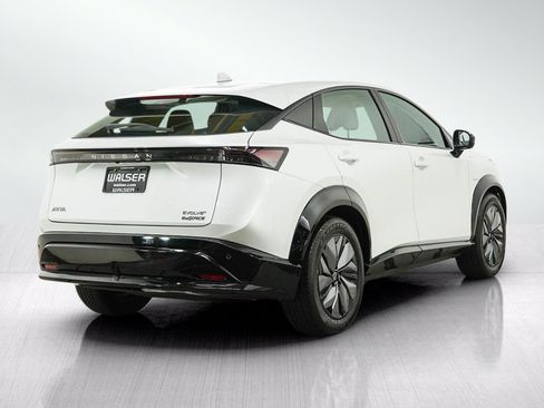 Used 2024 Nissan Ariya AWD image 5
