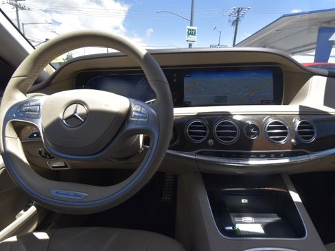 Used 2017 Mercedes-Benz S 550 Sedan image 8