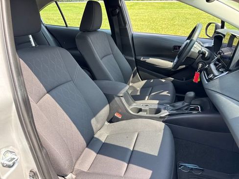 Used 2024 Toyota Corolla LE FWD image 13