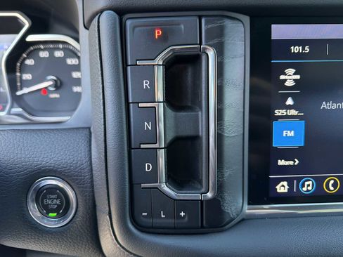 Used 2021 GMC Yukon Denali w/ Denali Premium Package image 7