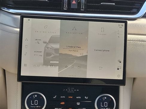 Used 2025 Jaguar F-PACE R-Dynamic S image 21