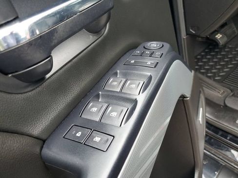 Used 2019 Chevrolet Silverado 3500 LTZ w/ Duramax Plus Package AWD/4WD image 19