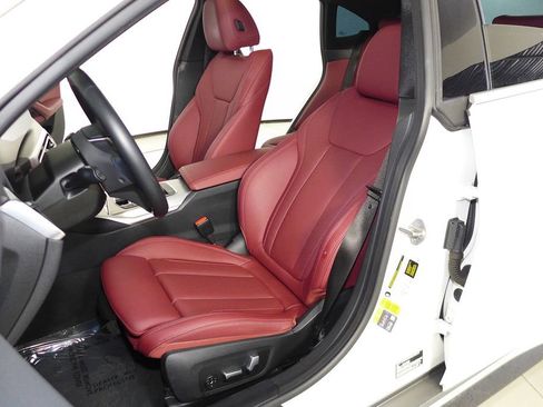 Used 2023 BMW i4 eDrive40 image 22