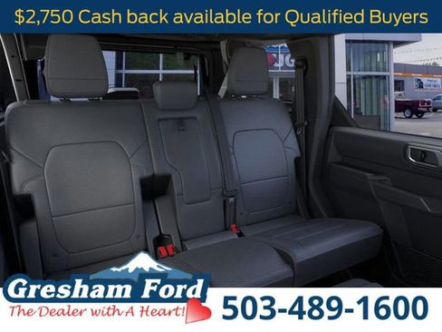 New 2025 Ford Bronco Badlands image 12