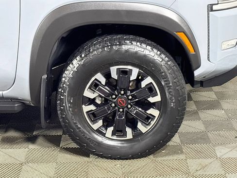 Used 2024 Nissan Frontier PRO-4X w/ Technology Package AWD/4WD image 23