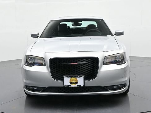 Used 2023 Chrysler 300 S image 3