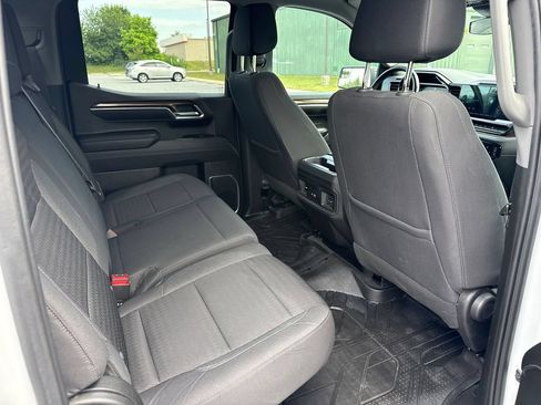 Used 2023 Chevrolet Silverado 1500 RST w/ Redline Edition AWD/4WD image 13