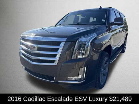 Used 2016 Cadillac Escalade ESV Luxury RWD image 7