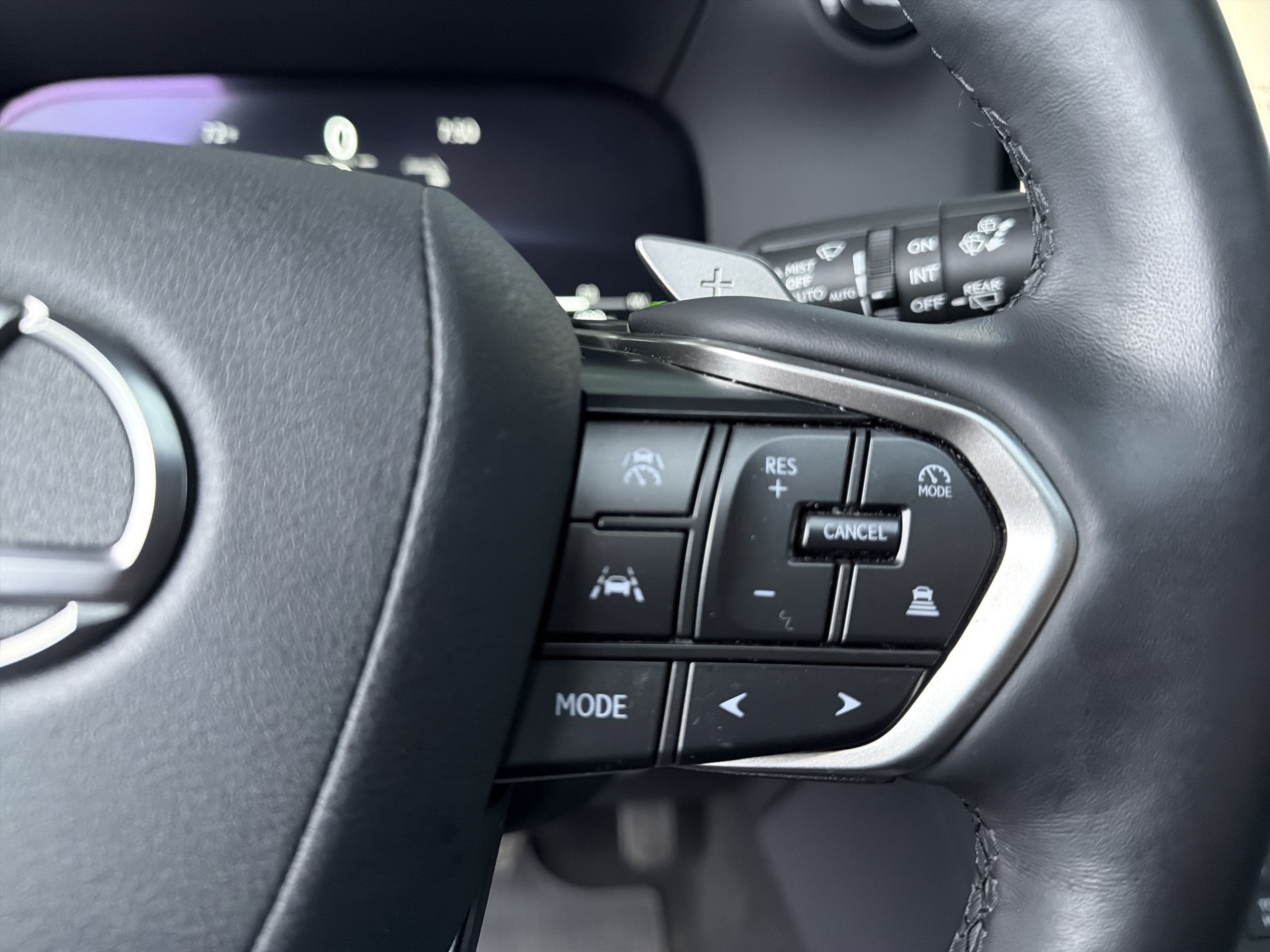Used 2025 Lexus GX 550 w/ Cold Area Package AWD/4WD image 20