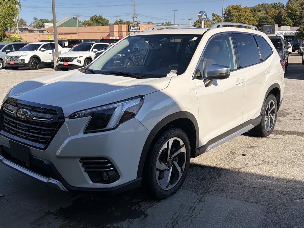 Used 2024 Subaru Forester Touring w/ POP Package 3 AWD/4WD image 9