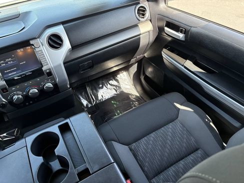 Used 2021 Toyota Tundra SR5 AWD/4WD image 17