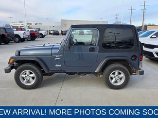 Used 2001 Jeep Wrangler Sport video 2