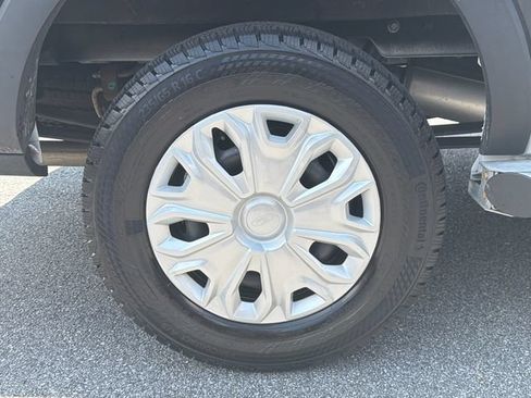 Certified 2025 Ford Transit 250 Low Roof w/ Exterior Upgrade Package RWD image 18