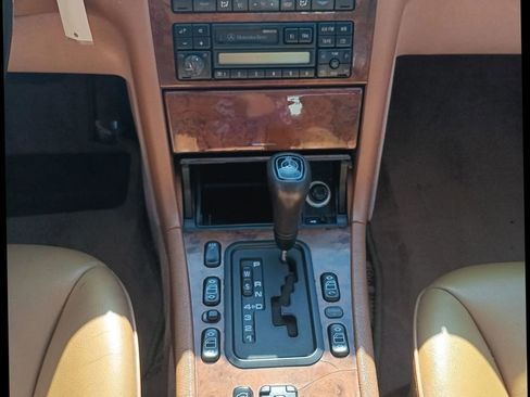 Used 1998 Mercedes-Benz E 320 Sedan image 21