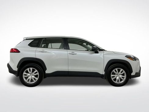Used 2025 Toyota Corolla Cross L FWD image 27