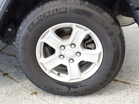 Certified 2022 Jeep Wrangler Unlimited Sport AWD/4WD image 17