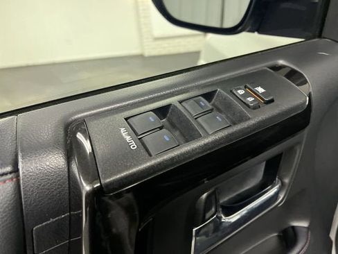 Used 2021 Toyota 4Runner Venture w/ Moonroof Package image 24