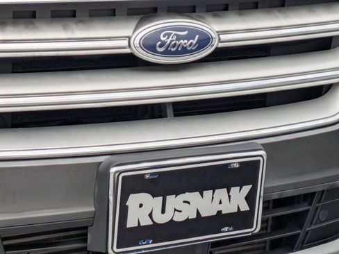 Used 2018 Ford Escape Titanium w/ Ford Safe & Smart Package FWD image 26