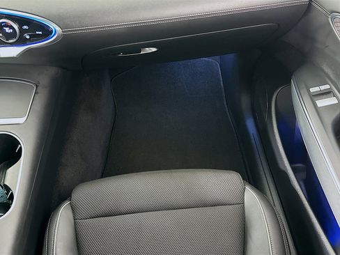 Used 2023 Genesis GV70 2.5T w/ Sport Prestige Package image 22