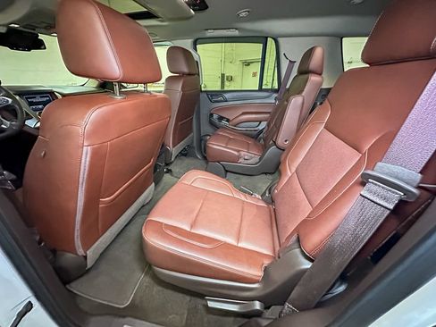 Used 2018 Chevrolet Tahoe Premier AWD/4WD image 30