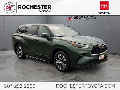 Used 2025 Toyota Highlander XLE