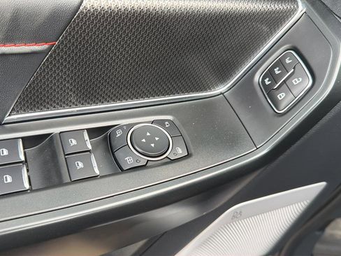 Used 2025 Ford F150 Raptor AWD/4WD image 19
