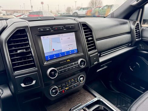 Certified 2020 Ford Expedition Max Limited image 24