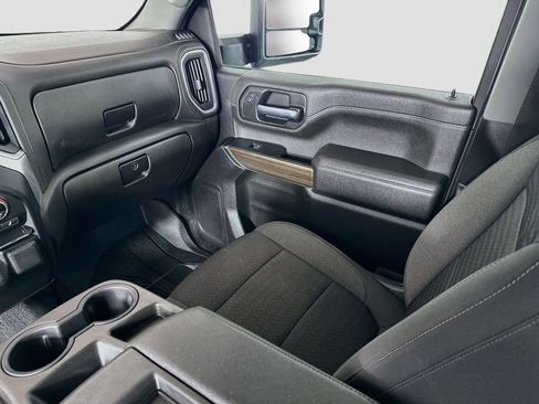 Used 2022 Chevrolet Silverado 2500 LT w/ Fleet Comfort Package AWD/4WD image 21