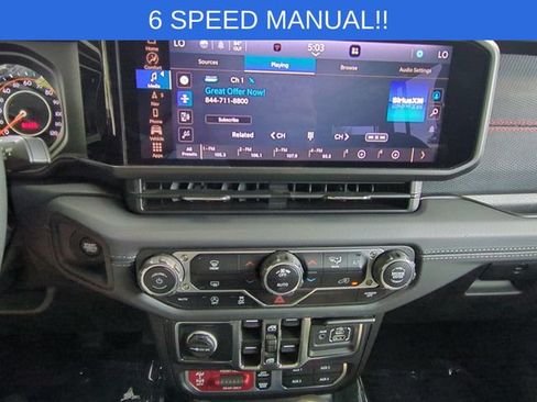 Used 2024 Jeep Wrangler Unlimited Rubicon w/ Technology Group AWD/4WD image 21