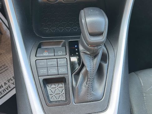 Used 2023 Toyota RAV4 XLE image 17