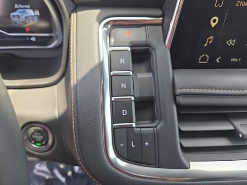Used 2024 GMC Yukon AT4 w/ AT4 Premium Package AWD/4WD image 23