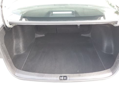 Used 2024 Toyota Corolla LE FWD image 9