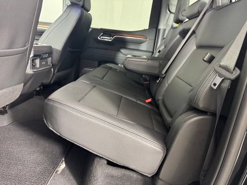 Used 2025 GMC Sierra 1500 Denali AWD/4WD image 33