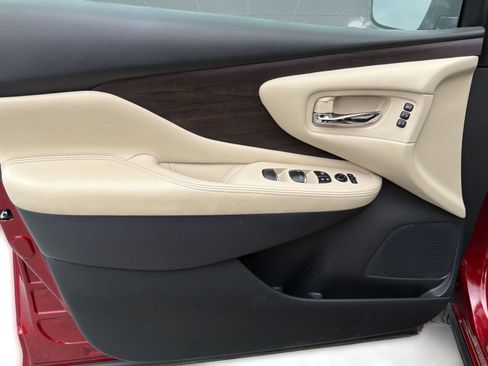 Used 2022 Nissan Murano Platinum w/ Cargo Package FWD image 13