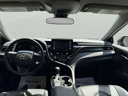 Used 2024 Toyota Camry SE FWD image 7