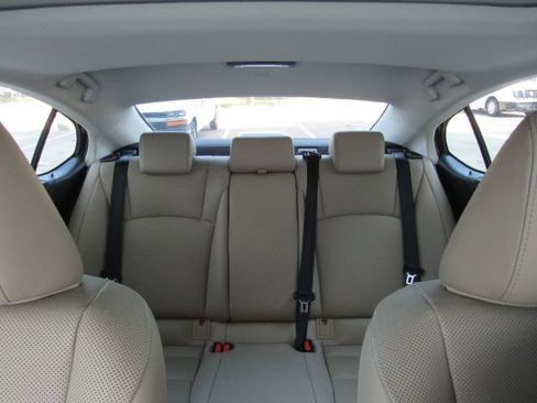 Used 2020 Lexus ES 350 w/ Premium Package image 38