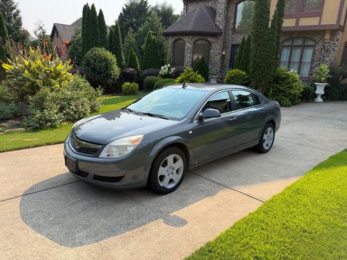 Used 2009 Saturn Aura XE w/ Preferred Package FWD image 2