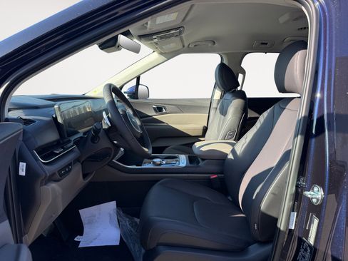 New 2026 Kia Carnival EX image 10