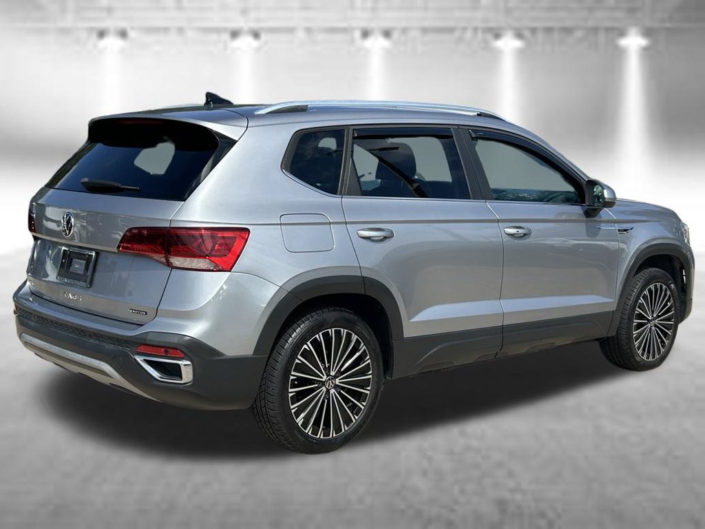 Certified 2023 Volkswagen Taos SEL AWD/4WD image 7