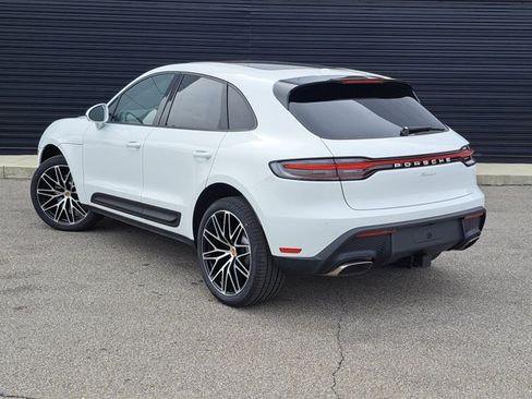 Used 2026 Porsche Macan AWD/4WD image 5
