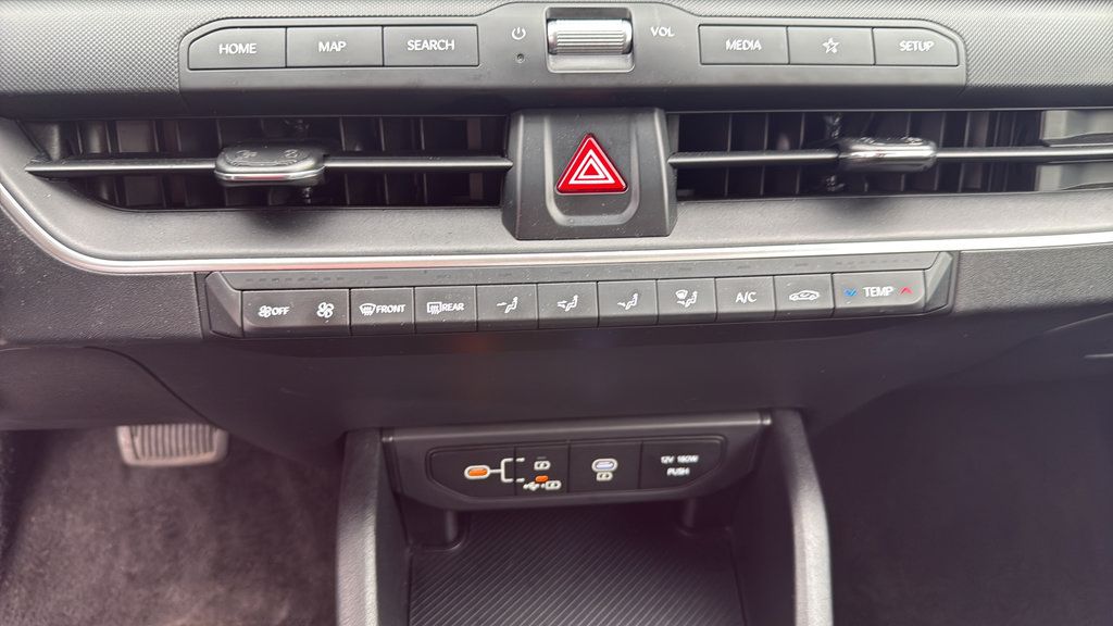 Used 2025 Kia K4 FWD image 27