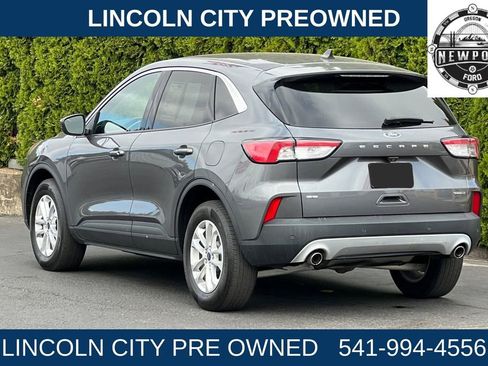 Used 2021 Ford Escape SE image 5