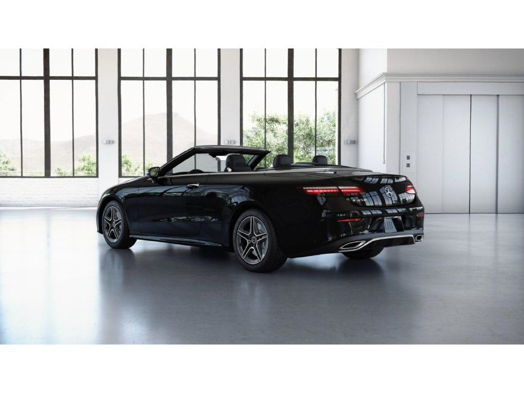 Used 2022 Mercedes-Benz E 450 Cabriolet image 30