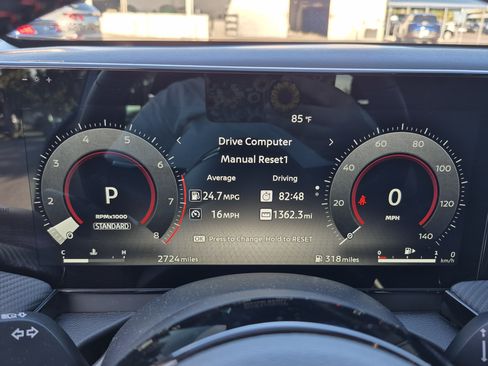 Certified 2025 Nissan Kicks SR FWD image 33