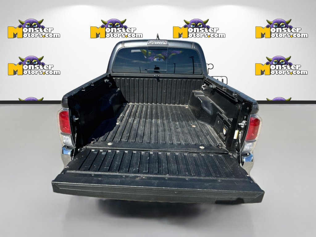 Used 2021 Toyota Tacoma TRD Off-Road AWD/4WD image 28