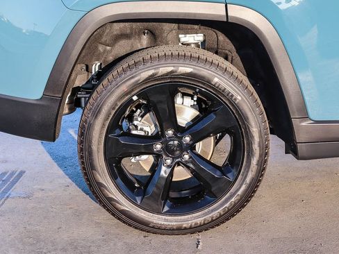 New 2026 Jeep Grand Cherokee Limited AWD/4WD image 12